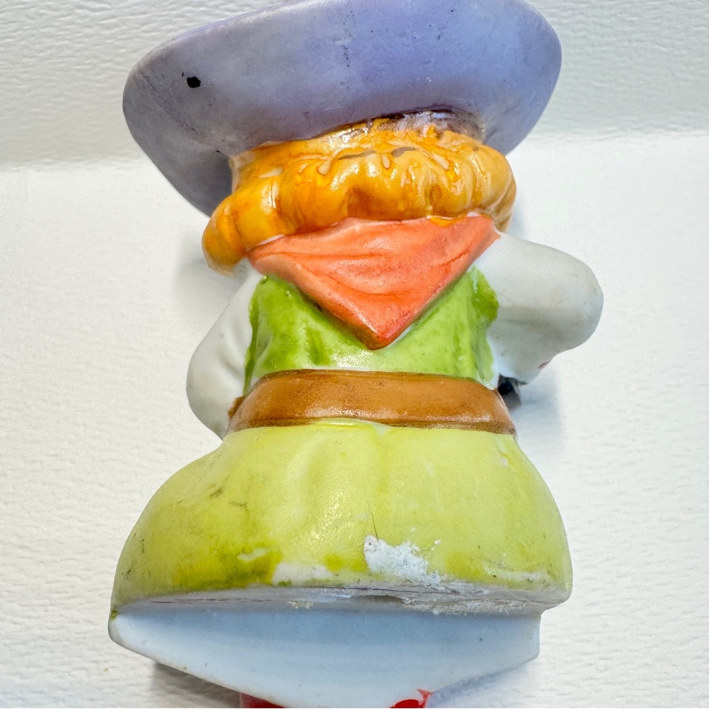 Vntg Singing Cowgirl Playing Accordion Hat Kitchy Shelf Sitter Figurine Japan - Picture 4 of 8